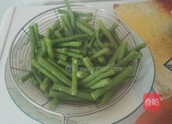 豆角炒香肠的做法图解6