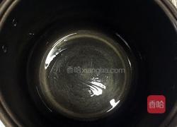 电饭锅煲仔饭的做法图解1