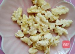 核桃仁拌木耳的做法图解3