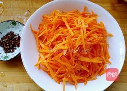 素炒胡萝卜的做法图解2