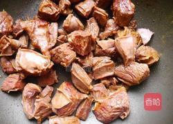 咖喱牛腩焖土豆的做法图解2