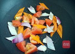 番茄炒年糕的做法图解2