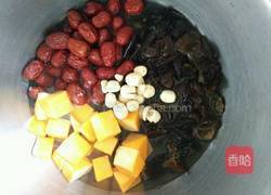 莲子红枣汤的做法图解3