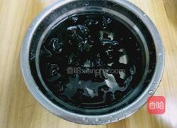 黑木耳老豆腐炒鸡蛋的做法图解2