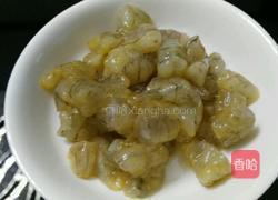 翡翠虾仁的做法图解1