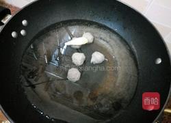 白菜丸子汤的做法图解2