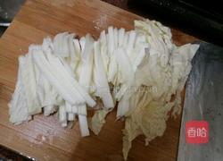 白菜丸子汤的做法图解3