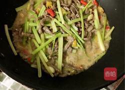 泡椒芹菜牛肉丝的做法图解10
