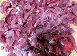 青椒牛肉丝的做法图解2