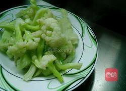 花菜炒鸡蛋的做法图解4