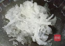 燕窝炖黄花胶的做法图解4