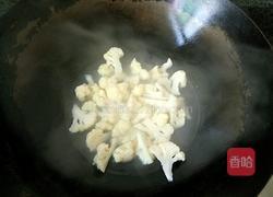 丝瓜烧菜花的做法图解3
