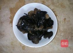 木耳肉丝的做法图解1