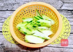 豆腐丝瓜汤的做法图解1