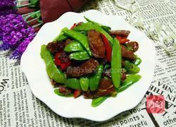 豌豆夹炒香肠的做法图解8