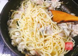 奶油培根蘑菇意面的做法图解13