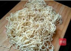 豆角蒸面条的做法图解2