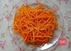 凉拌胡萝卜丝的做法图解2