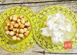 冰糖百合莲子糖水的做法图解1