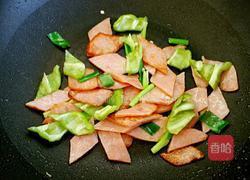 尖椒火腿炒鸡蛋的做法图解6