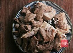 芡实莲子煲猪心的做法图解4