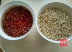 红豆薏米粥的做法图解2