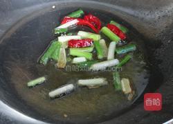 炒洋葱的做法图解2