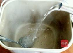 面包机酸奶的做法图解2