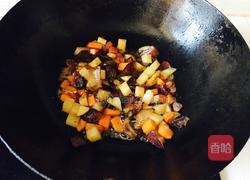 腊肉焖饭的做法图解5
