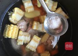 玉米排骨汤的做法图解6
