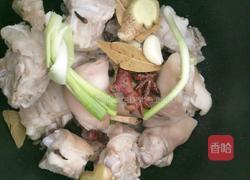 土豆烧猪蹄的做法图解4