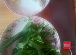 香菇肉丸子汤的做法图解1