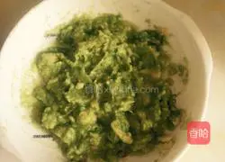 Illustration of how to make avocado corn noodles 3