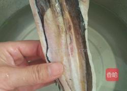 京味烧带鱼的做法图解1