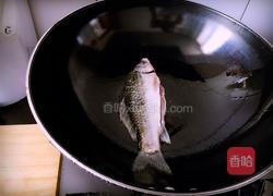 丝瓜鲫鱼汤的做法图解6