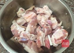 酱香猪蹄的做法图解1