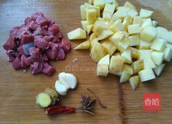 咖喱土豆烧牛肉的做法图解1