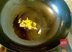 苦瓜炒咸蛋的做法图解4