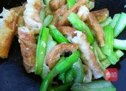 老油条炒丝瓜的做法图解8