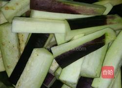 土豆烧茄子的做法图解1