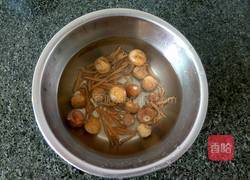 太子参无花果煲瘦肉的做法图解2