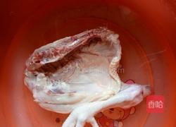 药膳鸡汤的做法图解1