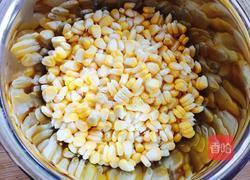 玉米羹的做法图解1