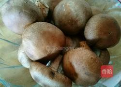 鸡腿炖香菇的做法图解4