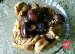 鸡腿炖香菇的做法图解11