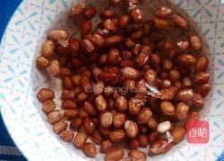 醋泡花生的做法图解1