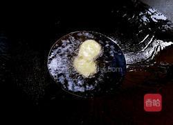 清炖鲫鱼汤的做法图解2