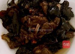 木耳炒牛肉的做法图解2