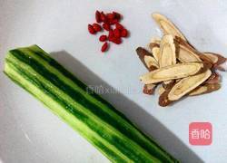 甘草丝瓜汤的做法图解1