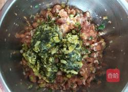 猪肉酸菜饺子的做法图解7